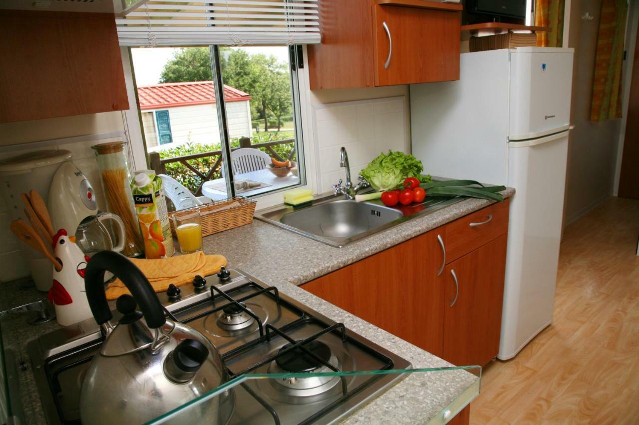 Mobile Homes Comfort Capri Bijela Uvala Mugeba エクステリア 写真